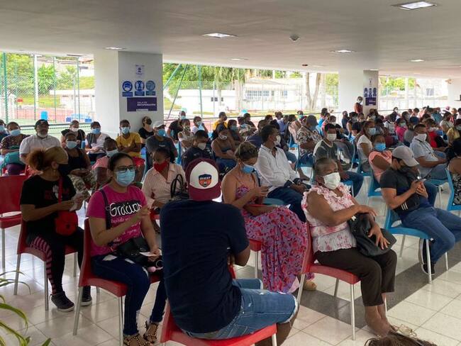 1.975 esquemas de vacunación completos con Moderna en Cartagena