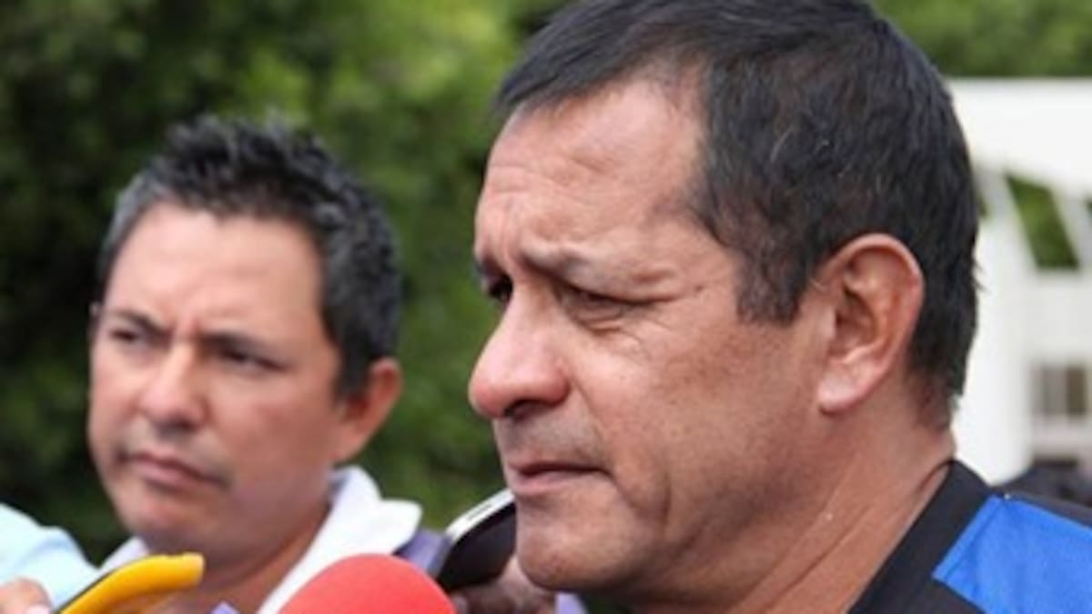 Respaldo condicionado de los directivos del Caldas a Pompilio Páez