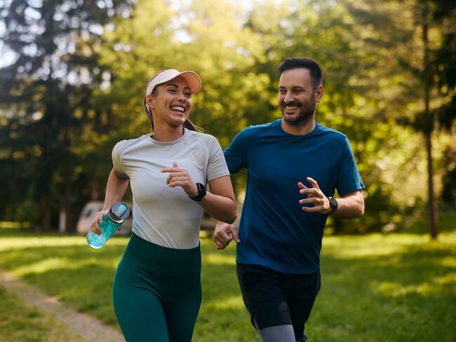 ¿Cómo preparar el cuerpo para hacer deporte? Guía práctica de deportólogo