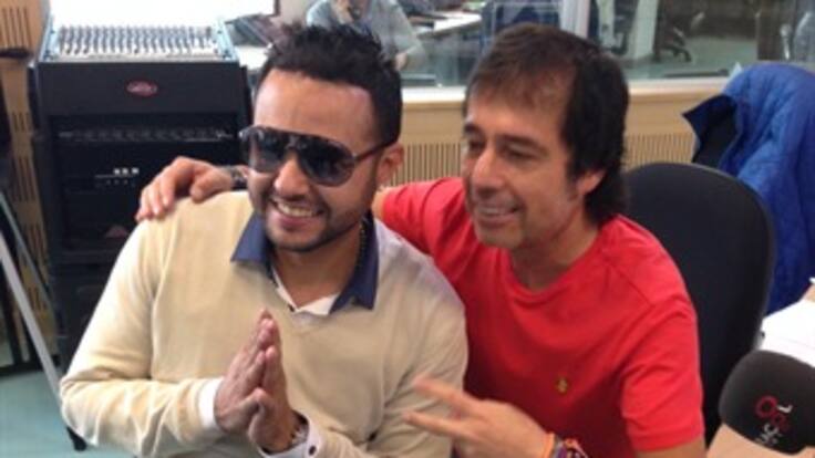 Tony Dize presenta en Caracol Radio su más reciente sencillo