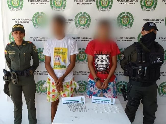 Cayeron dos hermanos por vender drogas cerca a colegio en Arjona, Bolívar