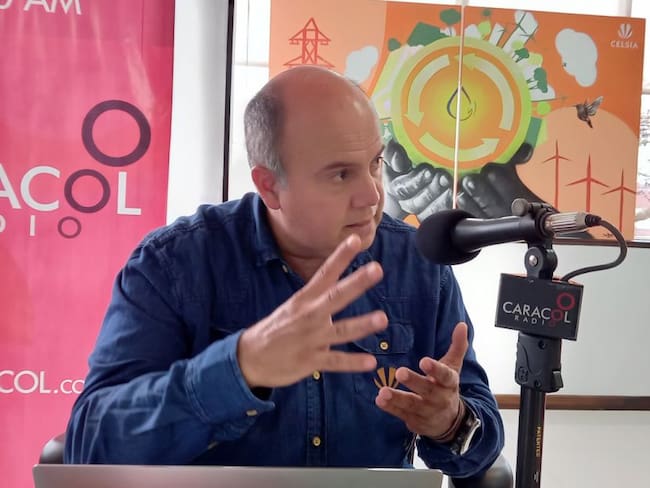 “El servicio ha mejorado pero hace falta”: Mauricio Lasso