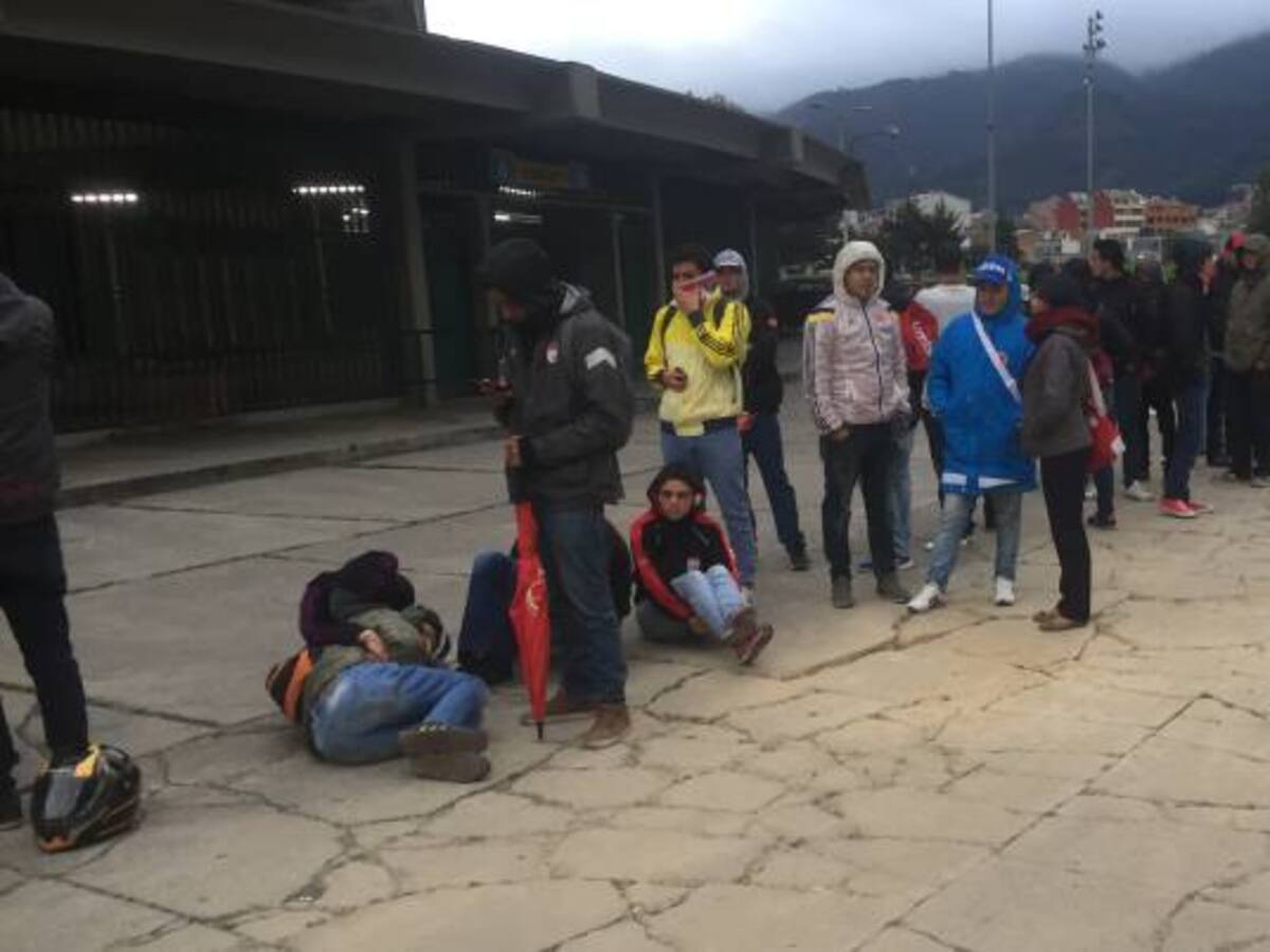 Hinchas de Santa Fe esperan con ansias la final de la Copa Suramericana