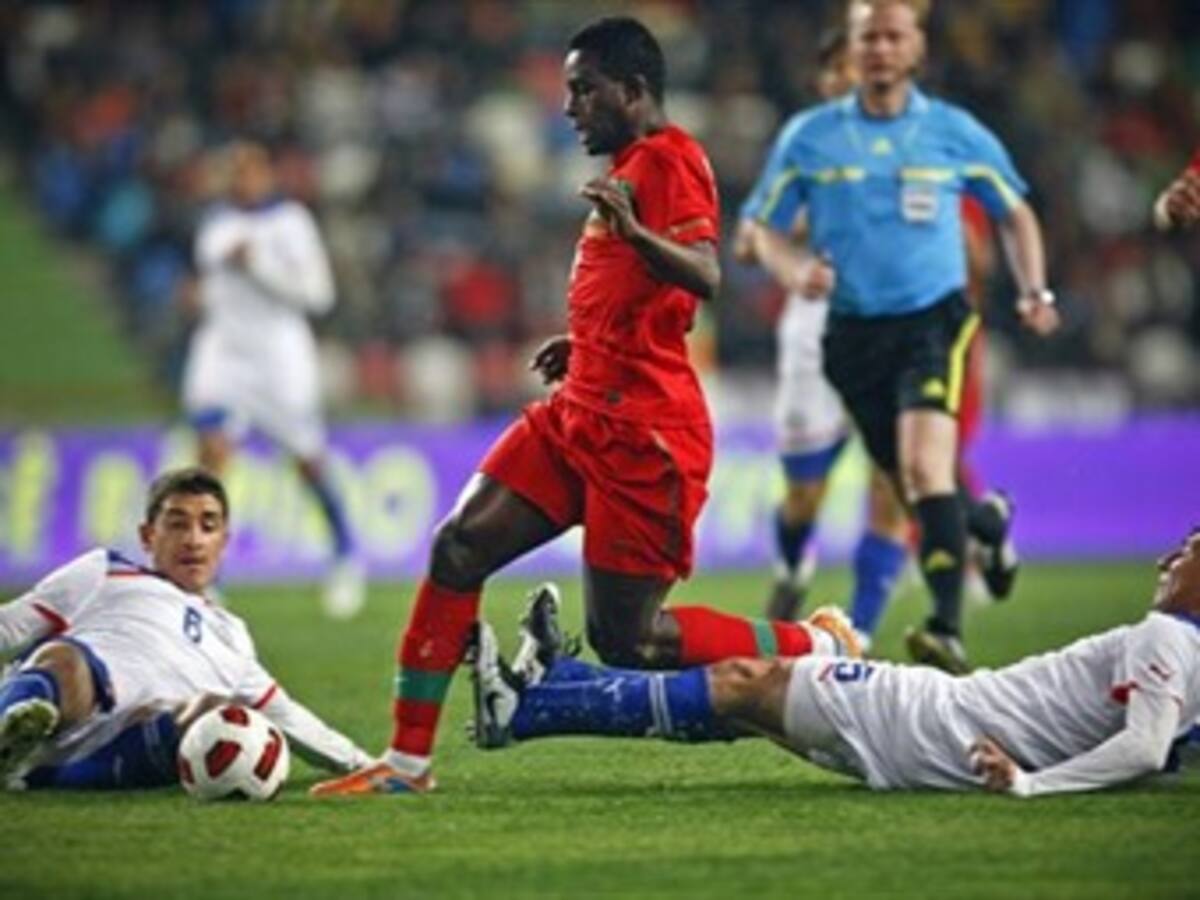 Chile viaja a La Haya para enfrentar a Colombia