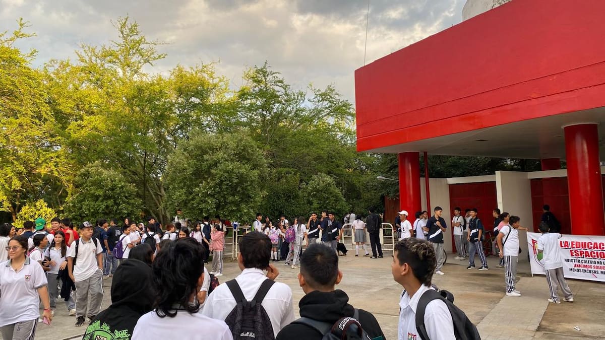 Estudiantes de Neiva denuncian grave deterioro de infraestructura de institución educativa