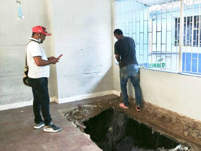 La Alcaldía de Turbaco a través de la Secretaría de Infraestructura municipal inició los trabajos de demolición de plantilla y piso