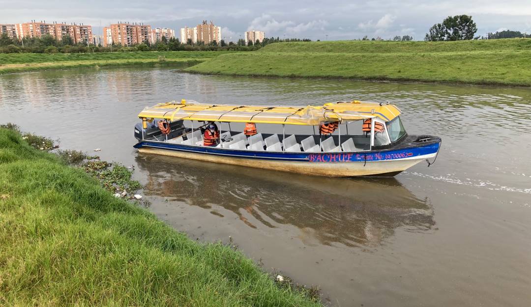 Navegación en el Río Bogotá / Caracol Radio