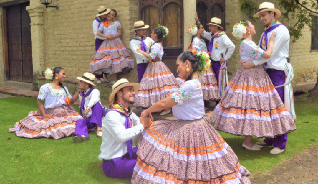 Grupo de Danzas Folclóricas