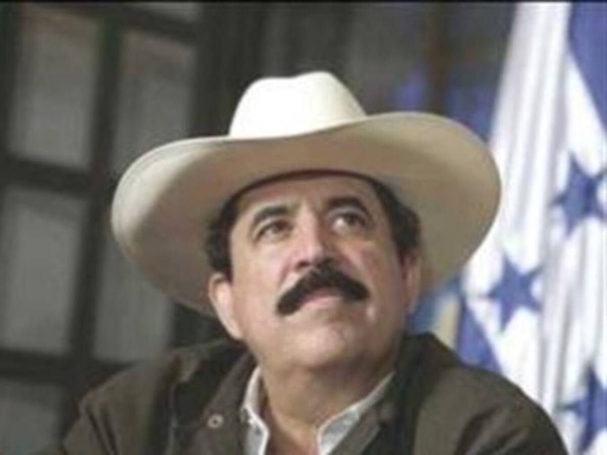 Zelaya dice que no ha renunciado al poder y critica a EE.UU.