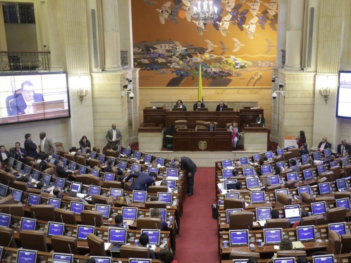 Bancada costeña se opone al IVA del 19% a prestación de servicios