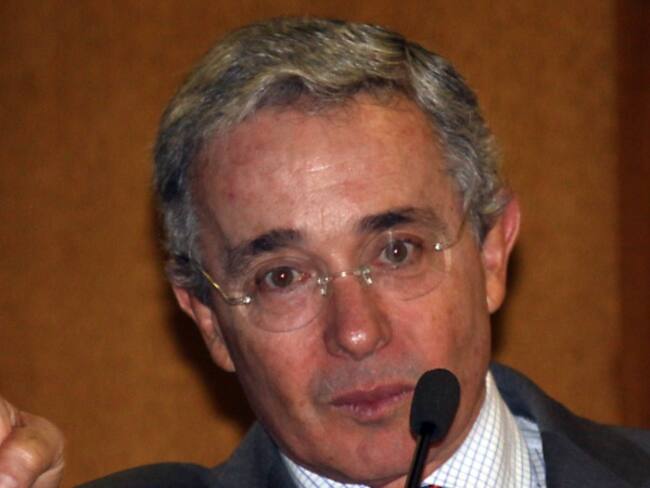 Senador Álvaro Uribe Vélez.