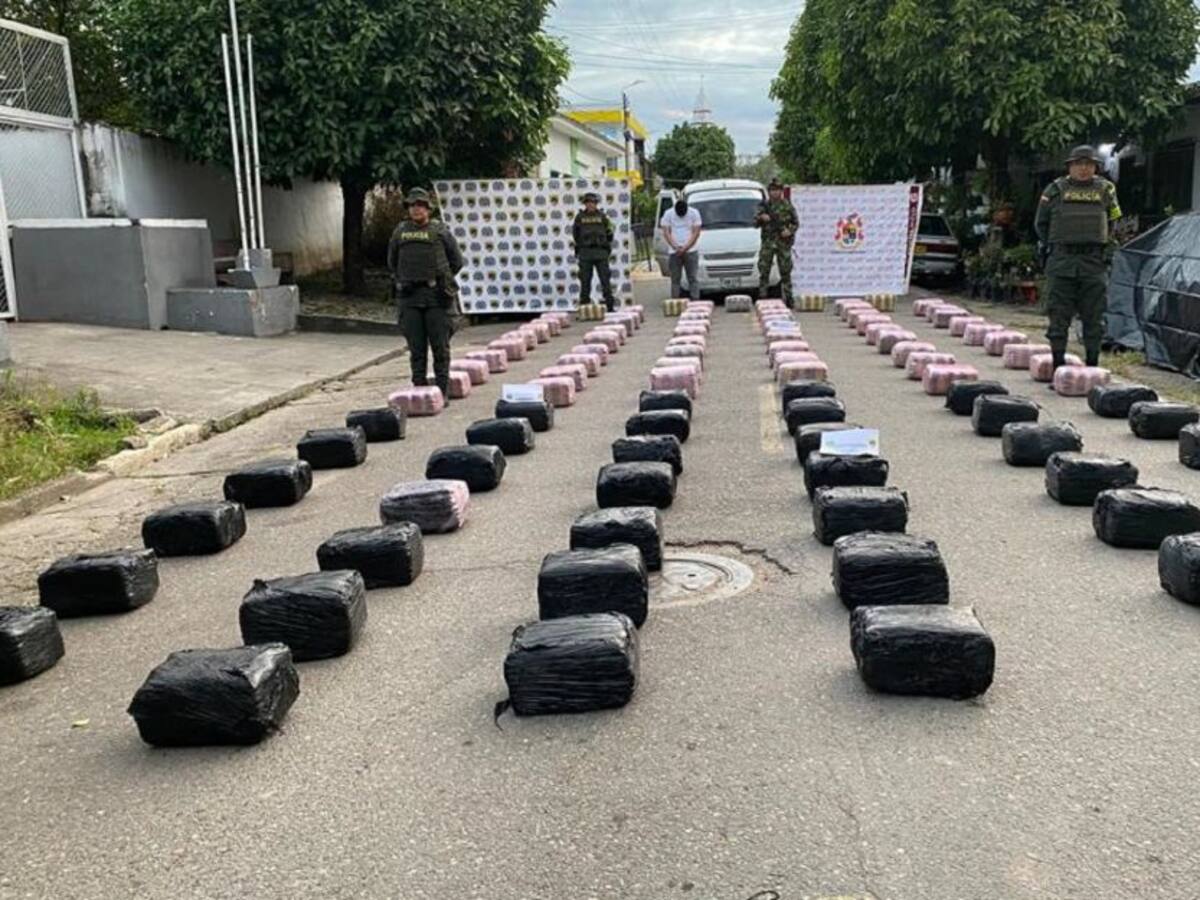 Incautan 665 kilos de estupefacientes en vías del Huila