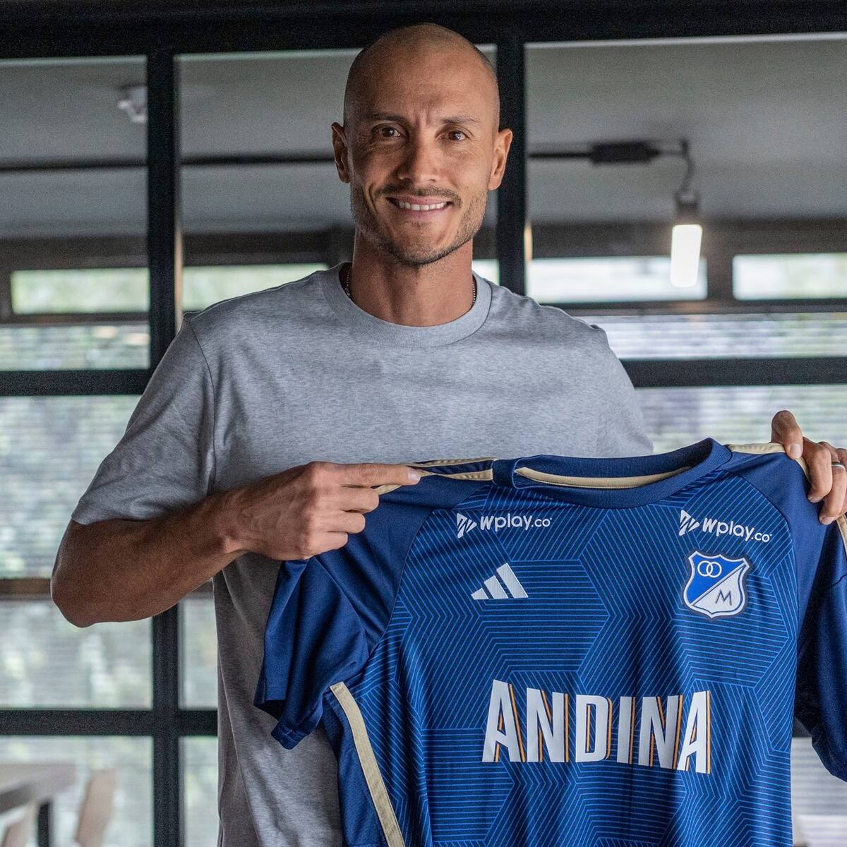 Oficial: se conoció la fecha, hora y rival para el debut de David González en Millonarios