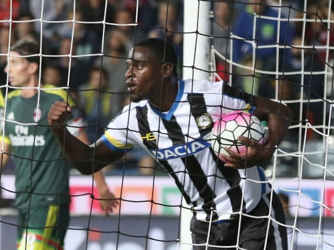 Duván Zapata anotó en la derrota del Udinese frente al Carpi