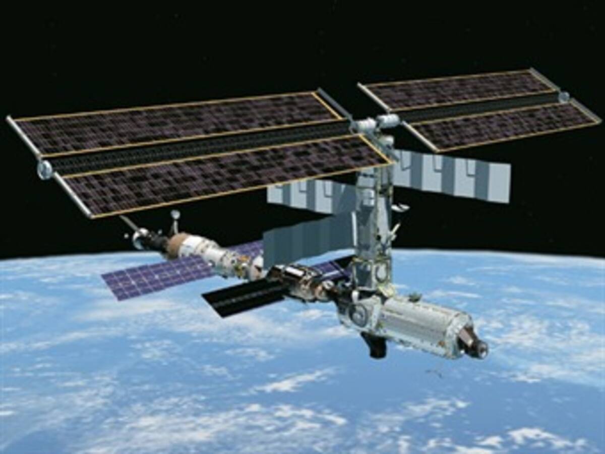 Los astronautas de la ISS brindaron con... orina reciclada