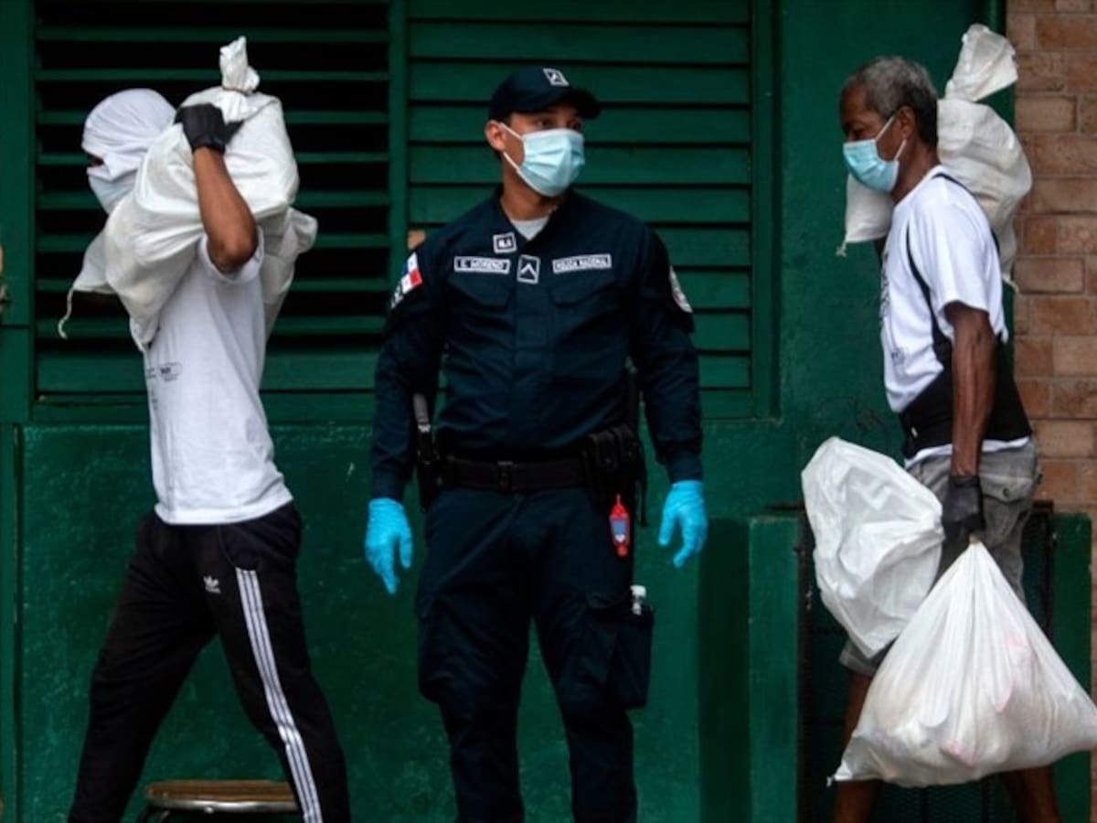 Ley seca y división por sexo: las medidas de Panamá para enfrentar la pandemia