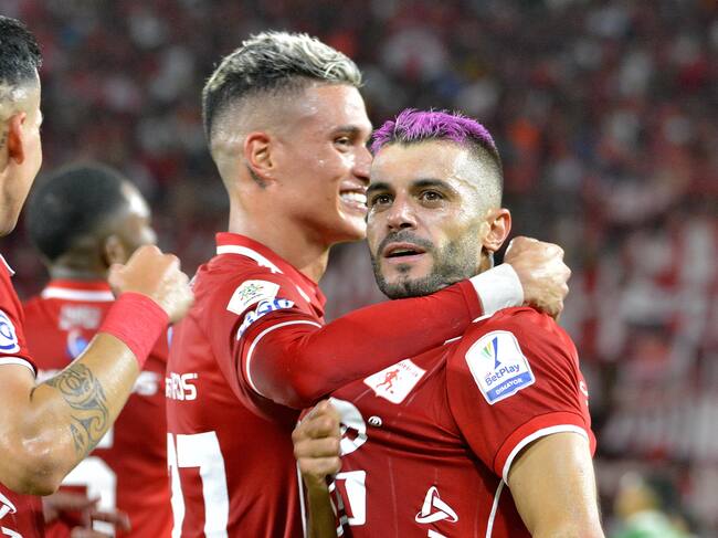 Juan Camilo Portilla junto con Iago Falque en América de Cali / Colprensa