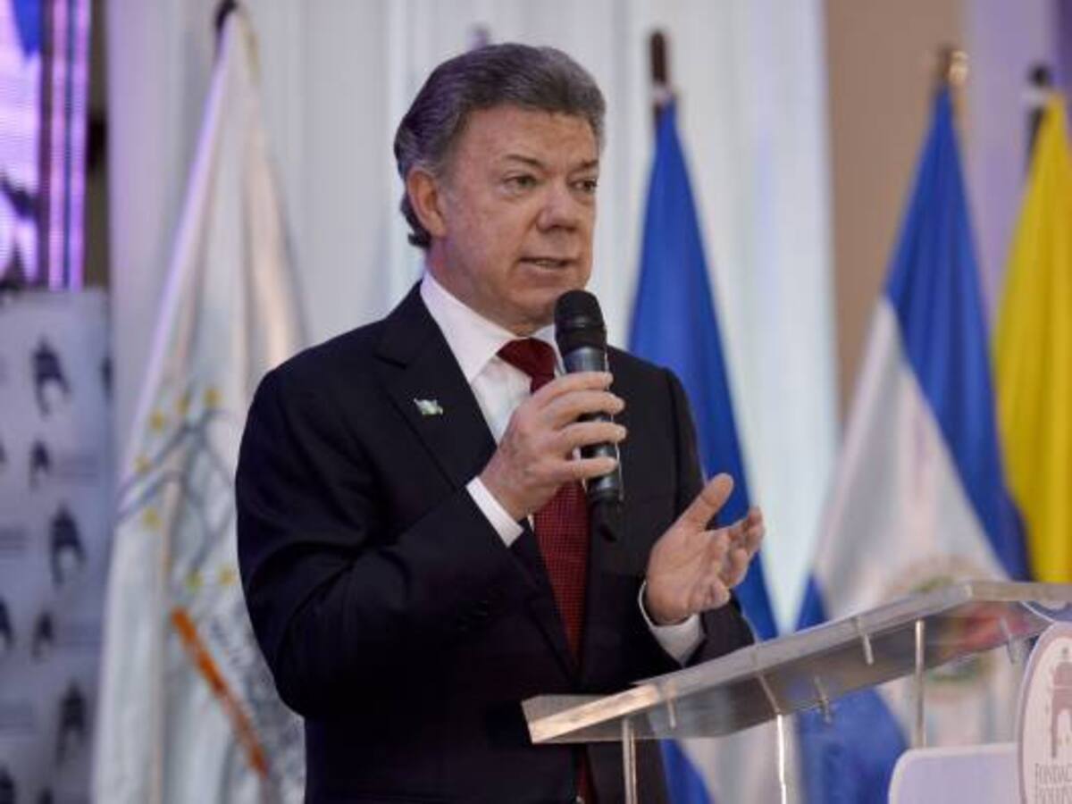 Guatemala y Colombia coinciden en temas de paz, lucha contra las drogas y contra crimen trasnacional