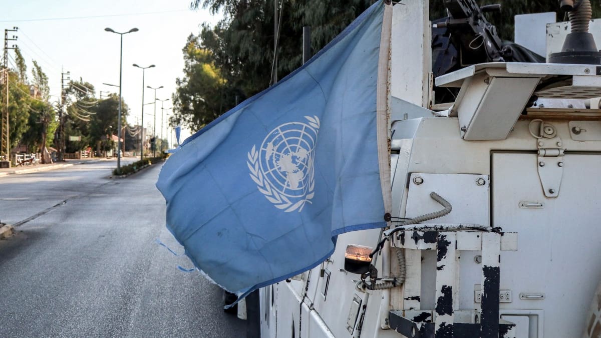 Cascos azules heridos tras ataque israelí a base de la Finul