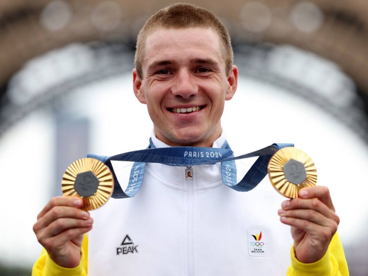 Evenepoel logra doblete histórico en París: campeón de la prueba de ciclismo de ruta