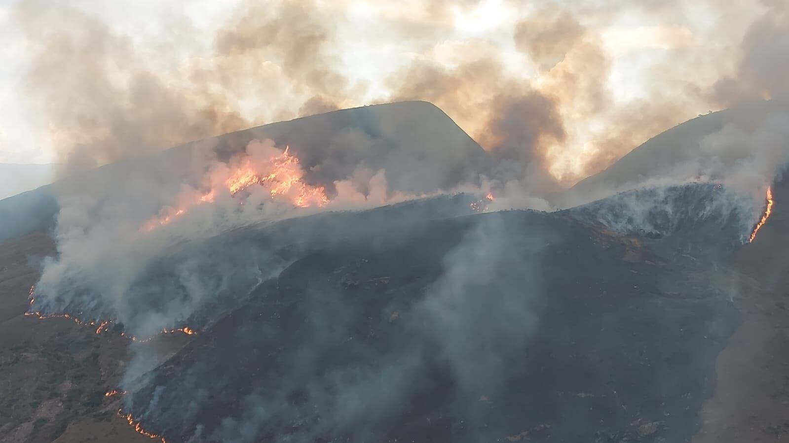 Incendio en las montañas de Villa de Leyva, Sáchica y Chíquiza