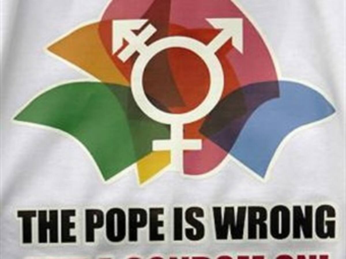 Inundarán con 60.000 preservativos los buzones del Papa Benedicto XVI