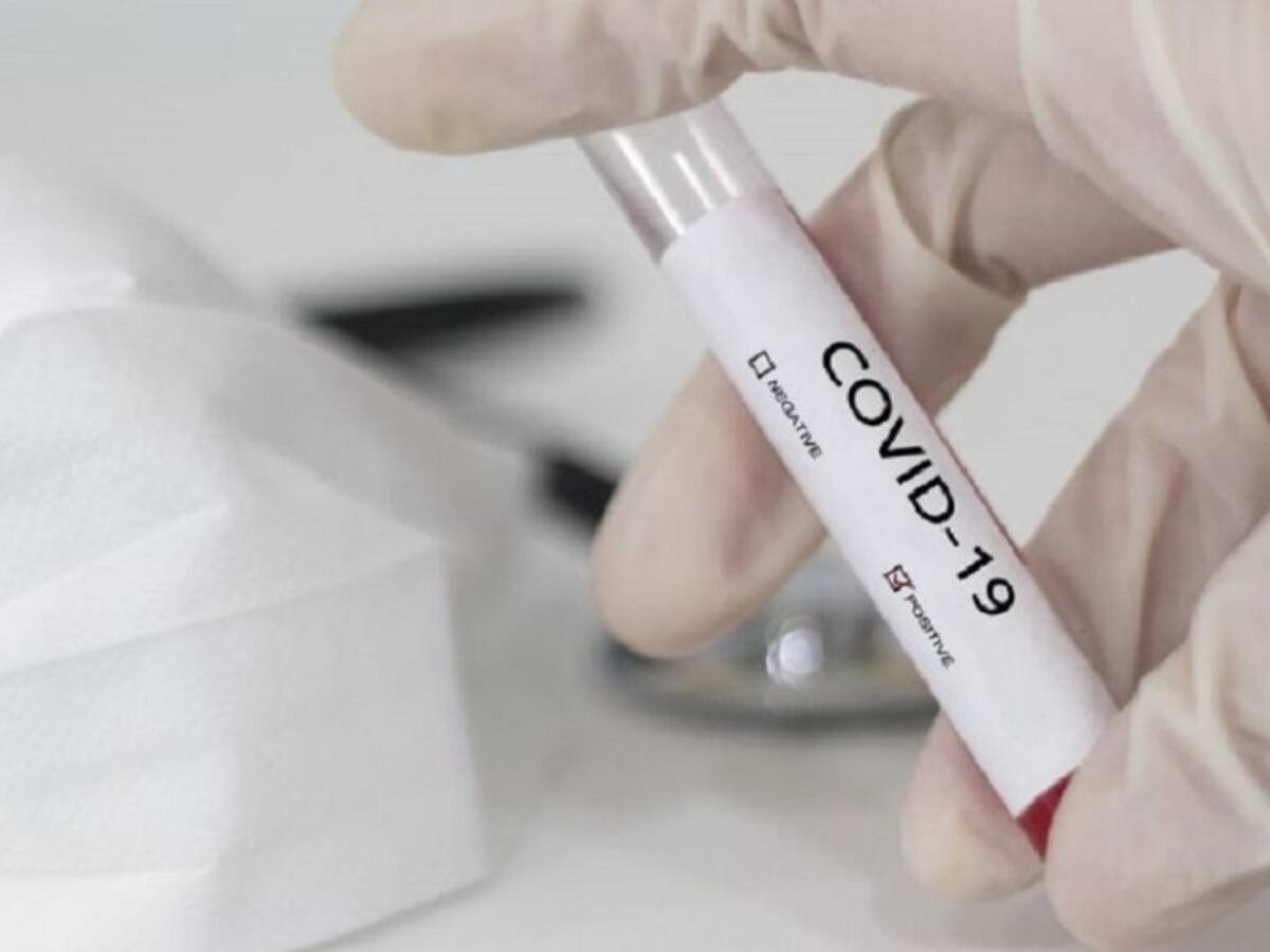 Investigan caso de COVID-19 que se habría contagiado con la nueva cepa
