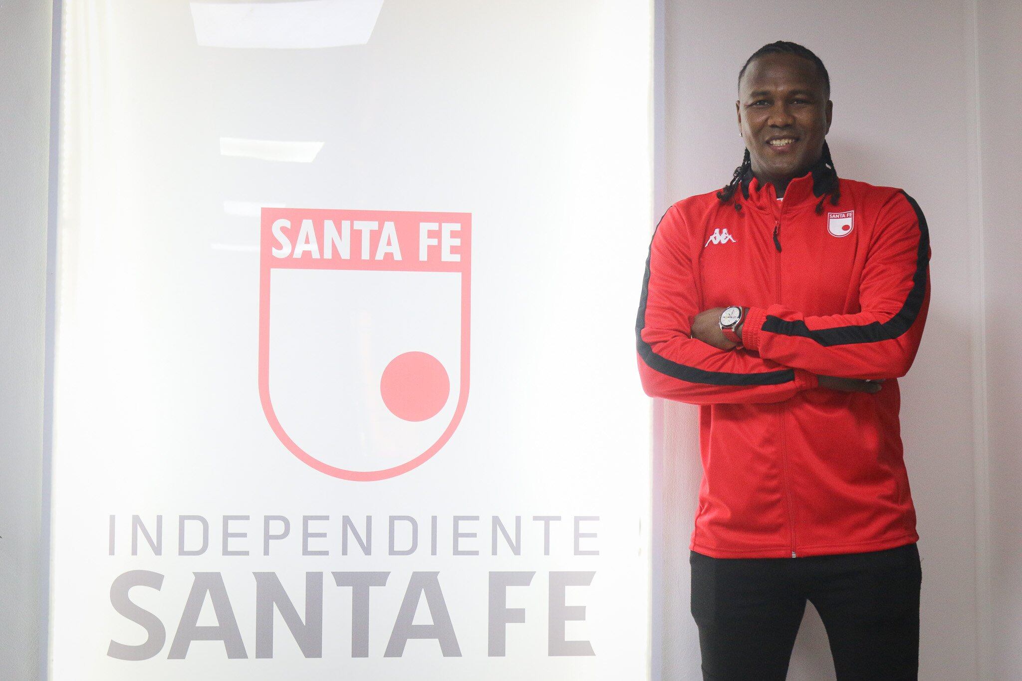 Hugo Rodallega es nuevo jugador de Santa Fe / @SantaFe