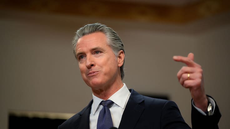 “Hay que pelear con fuego”: gobernador de California por amenazas de Trump a Groenlandia