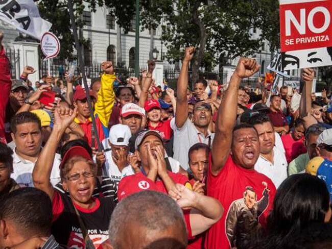 Oficialismo no cederá a pretensiones de la oposición en Venezuela