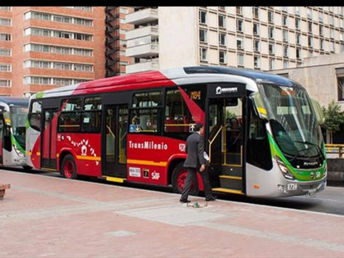 Este lunes comienza nueva ruta de buses híbridos por la Séptima en Bogotá
