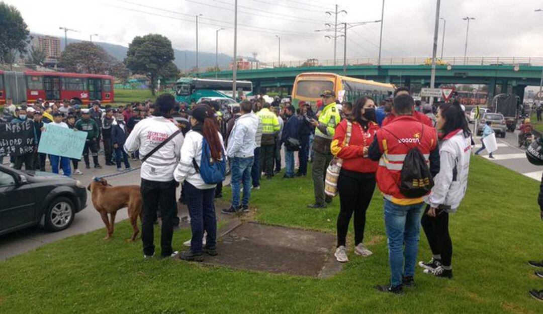 Protestas bicitaxistas en Bogotá EN VIVO | movilidad y bloqueos