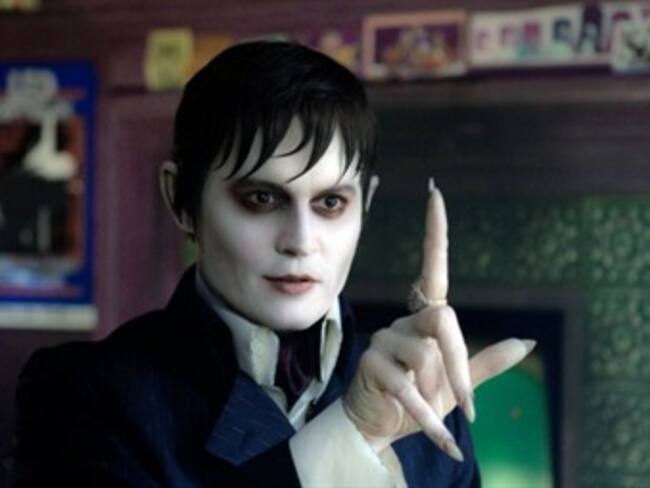 Johnny Depp deslumbra como vampiro en el estreno de 'Dark Shadows' en Londres