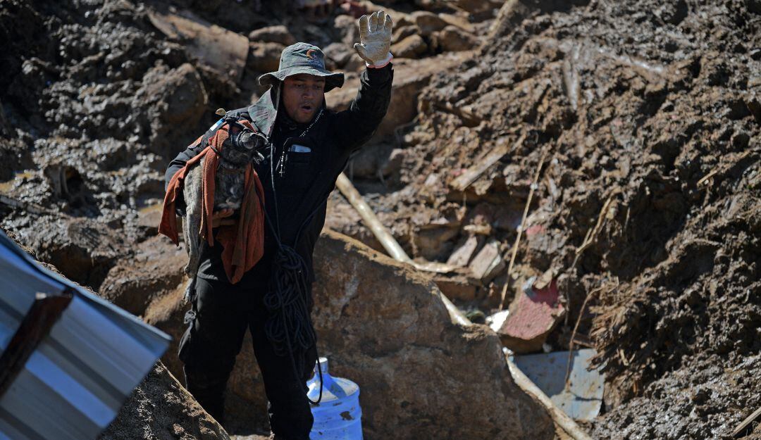 Labores de socorro en Petrópolis