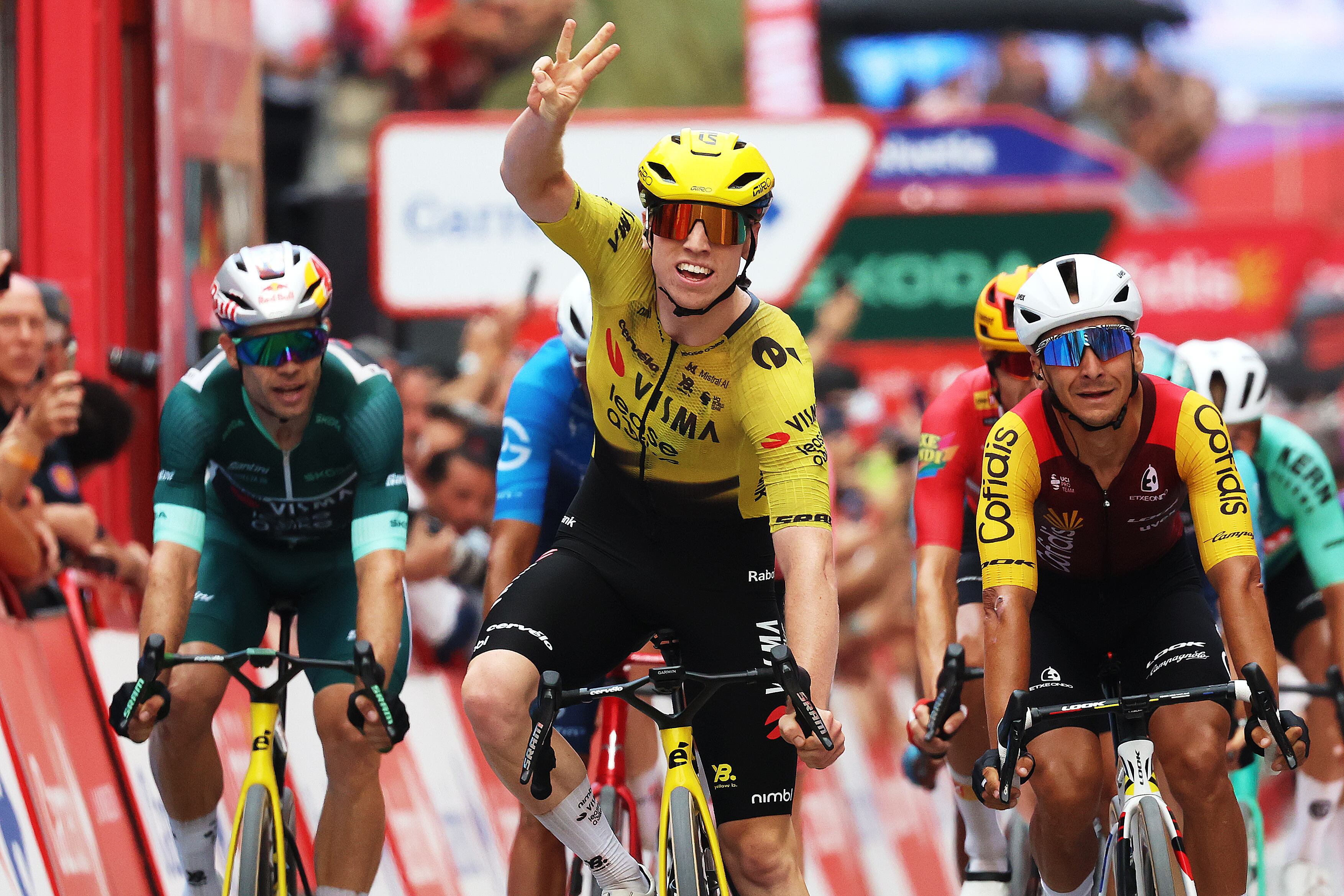Matthew Brennan gana la etapa 11 de la Vuelta a España 2026: resumen de la carrera. (Photo by Alexander Hassenstein/Getty Images)