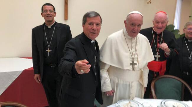 El Monseñor dijo que los colombianos deben asistir a las urnas.