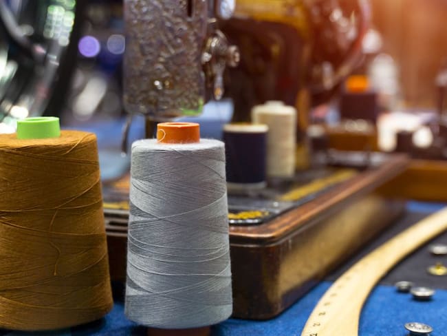 Proveedores textiles del Grupo Éxito impulsan la preservación del empleo