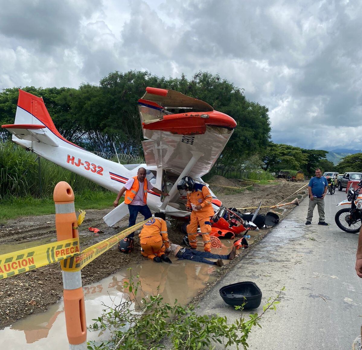 Dos heridos tras la caída de una avioneta en el norte del Valle - Defensa Civil