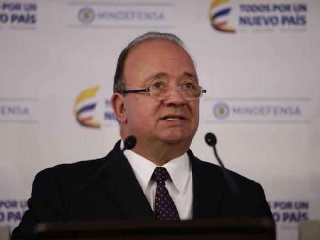 Ministro de Defensa, Luis Carlos Villegas