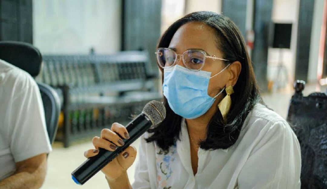 Tras su renuncia, la gerente saliente aseguró que el déficit del sistema para este año está en 43 mil millones de pesos