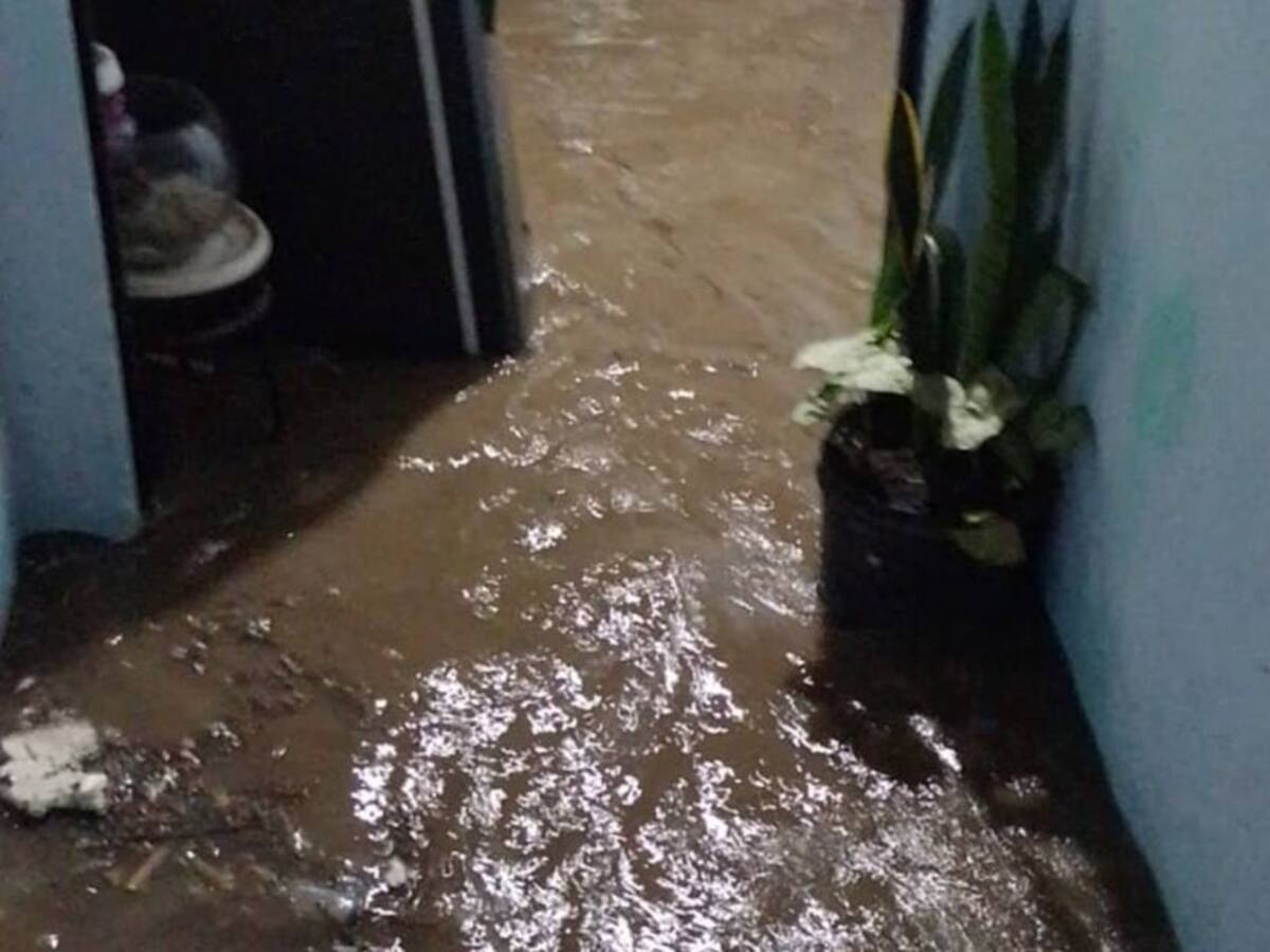 Fuerte aguacero generó inundaciones en más de 20 barrios de Ibagué