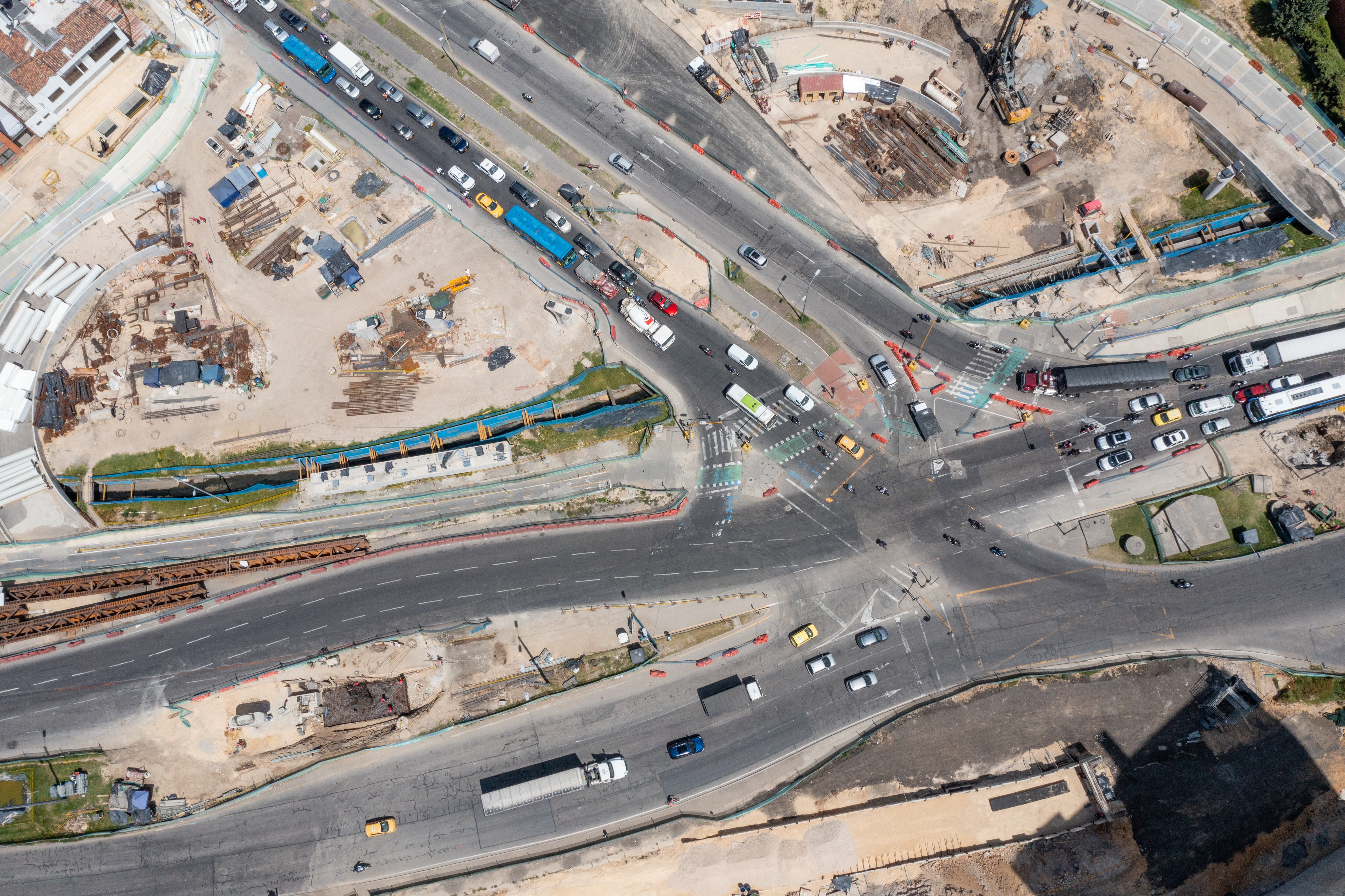 IDU: Inicia cierre de un carril en la calle 127 por construcción de puentes vehiculares