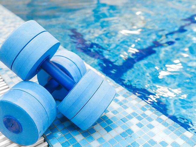 Pesas, ejercicio, natación- imagen de referencia // Getty Images