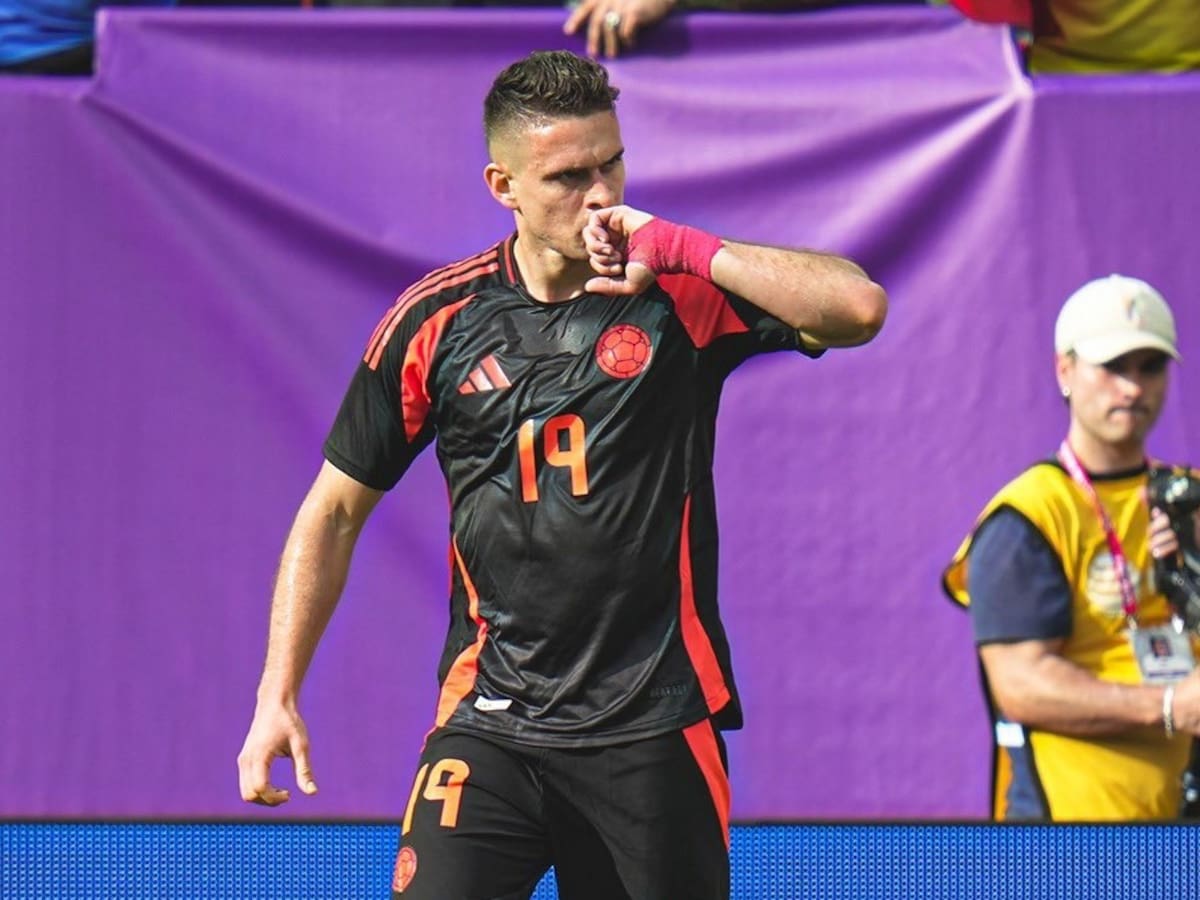 Santos Borré: “No tenemos que confundirnos con el invicto, tenemos que estar enfocados”