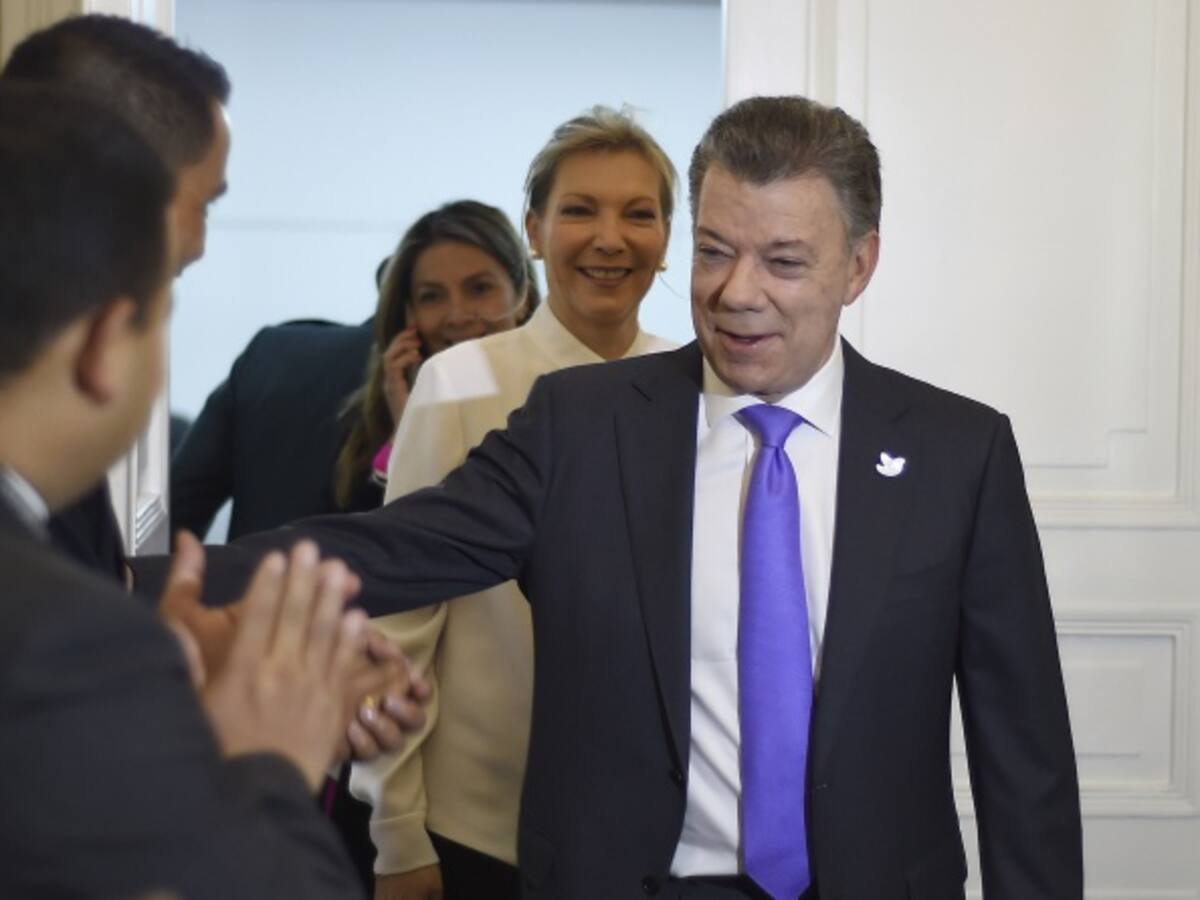 No debemos dilatar los diálogos porque el tiempo conspira en contra de los acuerdos: Santos