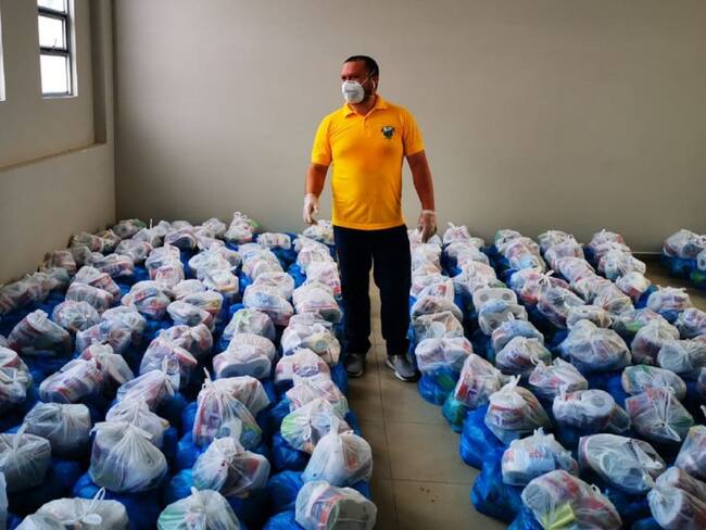 Gran donatón de mercados en Chipaque a familias vulnerables