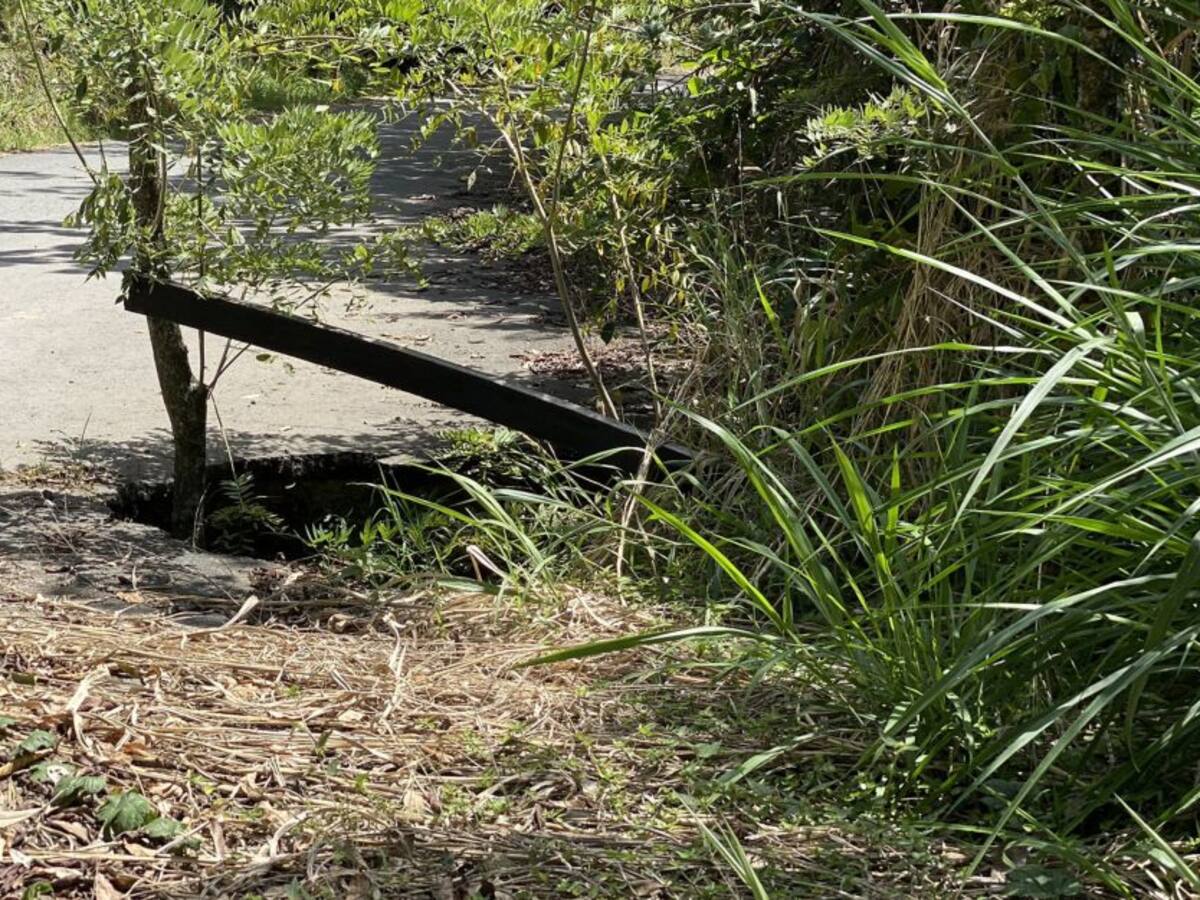 Diez puntos críticos de la vía Venecia-Bolombolo fueron intervenidos