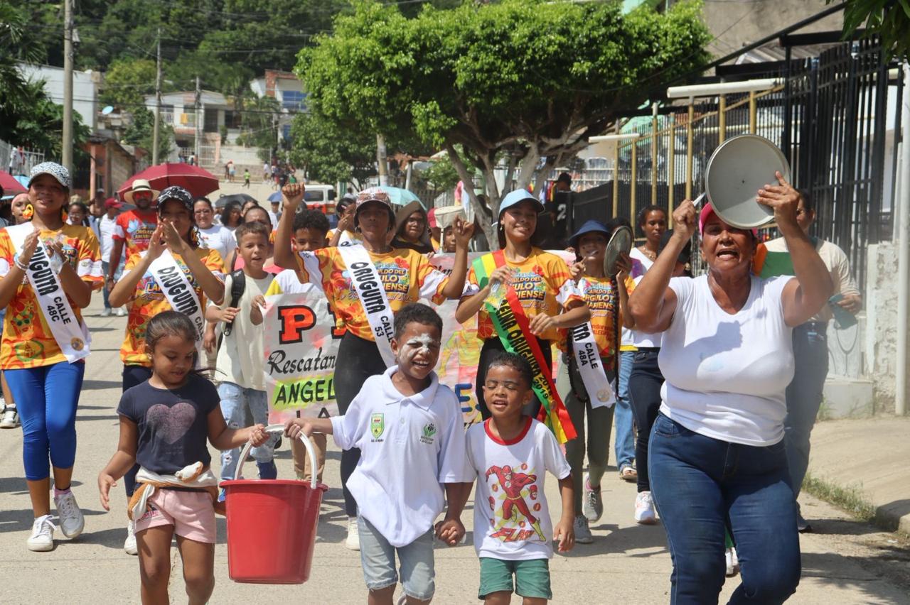 Ángeles Somos se tomó con sus estribillos y el infaltable sancocho todos los rincones de Cartagena