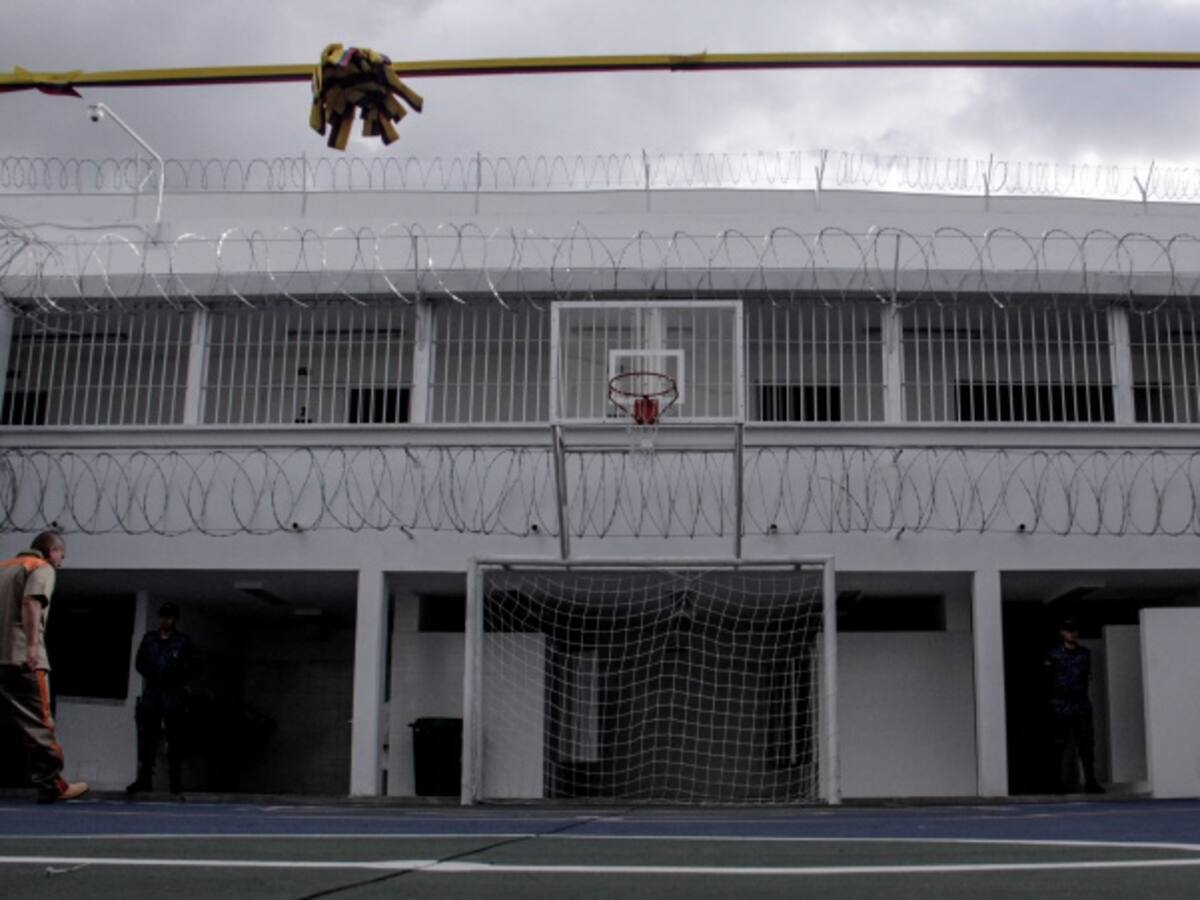 Centros carcelarios se rajan en atención médica para presos