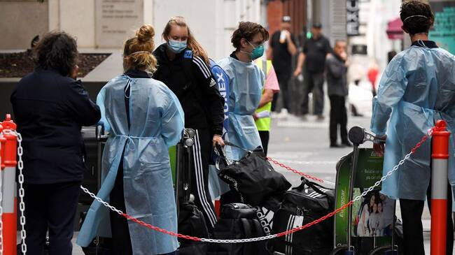 Los tenistas han arribado a Melbourne bajo todos los protocolos requeridos.